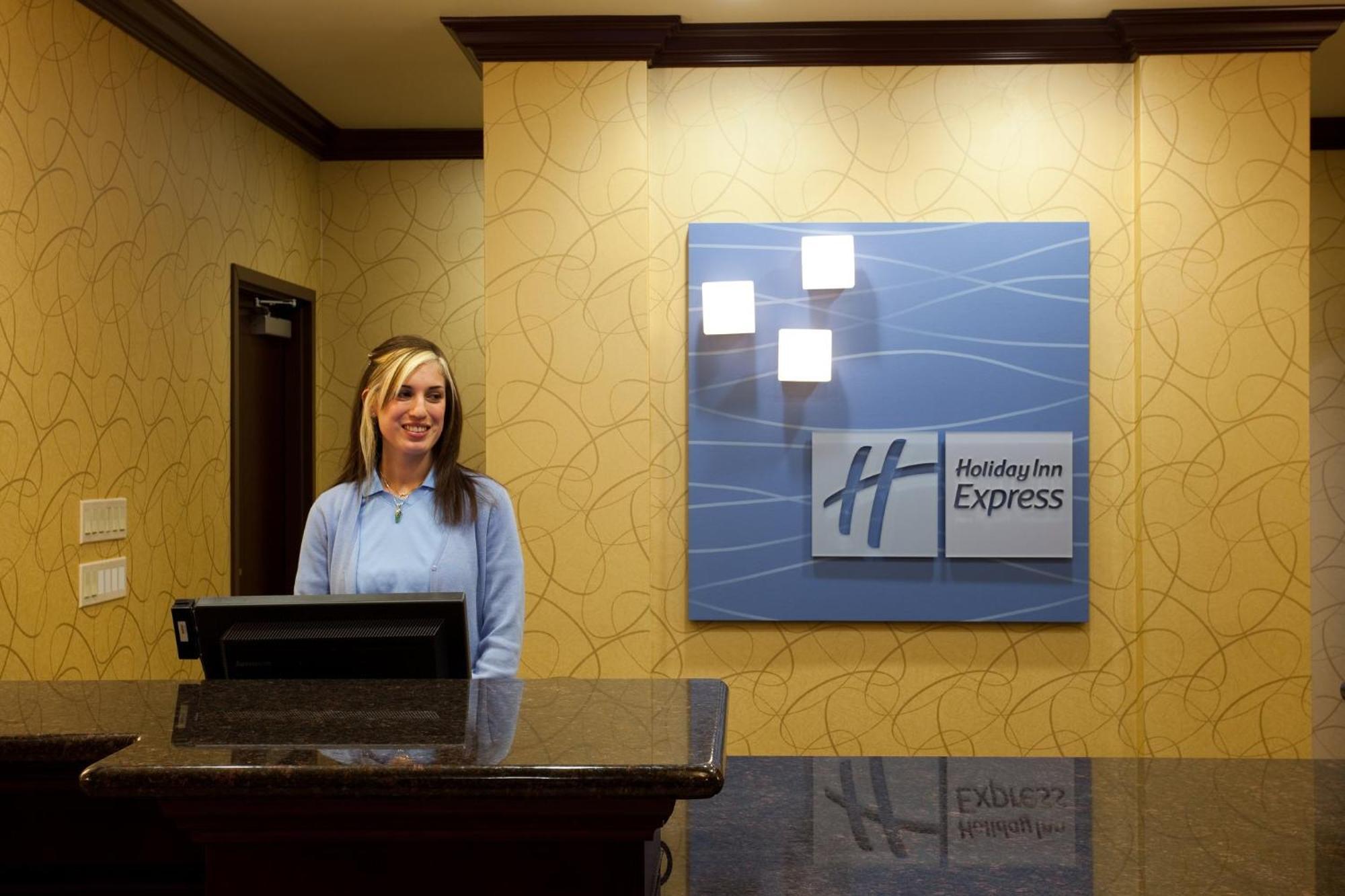 Holiday Inn Express & Suites Frazier Park By Ihg Lebec Exterior foto